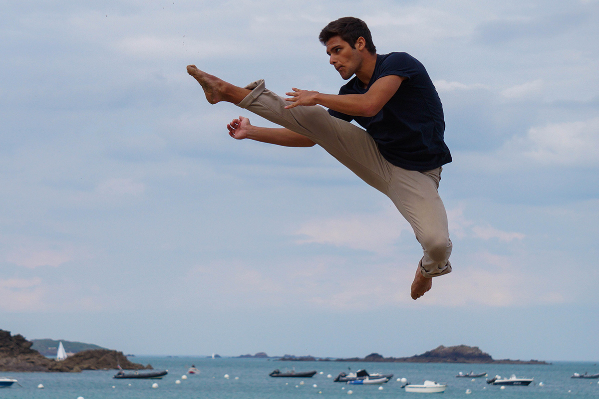 photographie de sport karaté plage